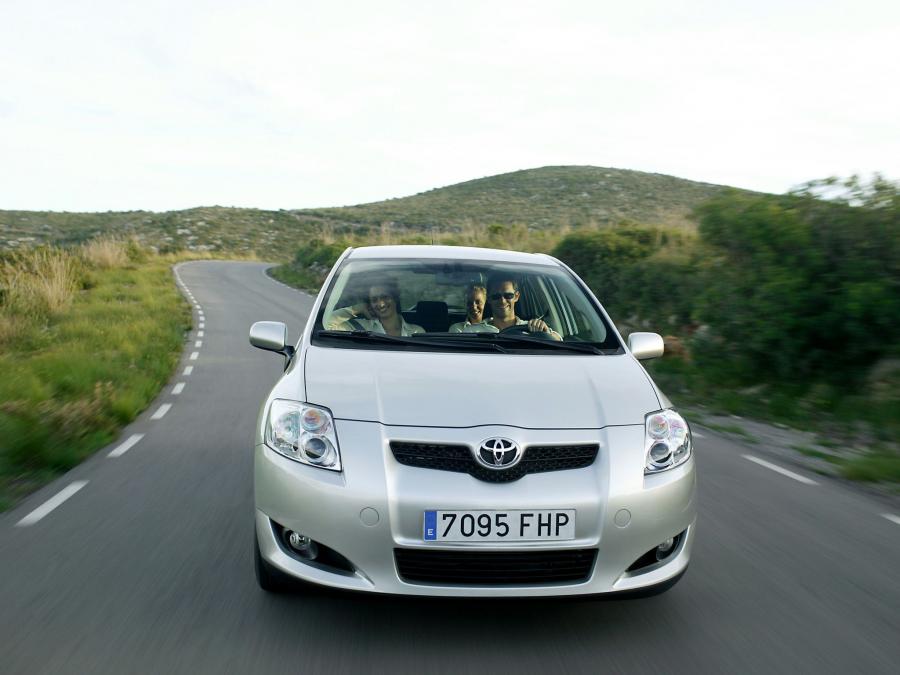  Toyota Auris 5-Door 2007 года  (фото 13 из 30)